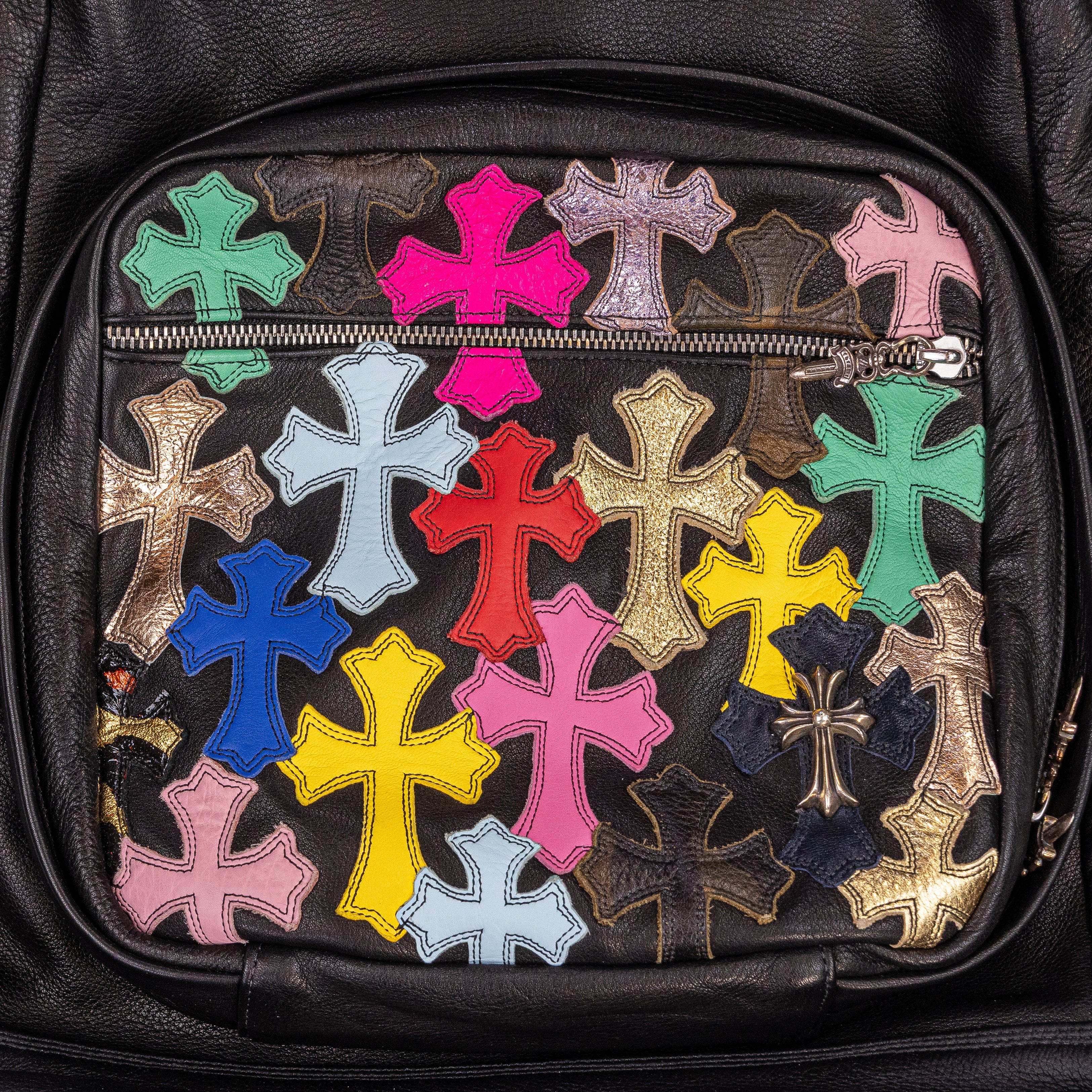 chrome hearts バックパック Would you rock this Chrome Hearts backpack?